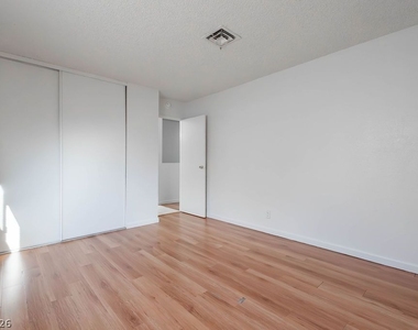5198 Greene Lane - Photo Thumbnail 24