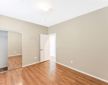 7318 Fools Gold Street - Photo Thumbnail 27