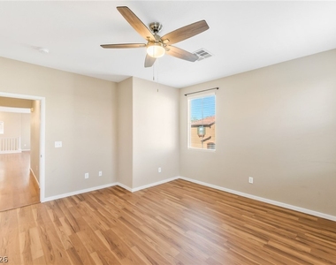 7318 Fools Gold Street - Photo Thumbnail 20