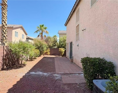 2684 Heathrow Street - Photo Thumbnail 19