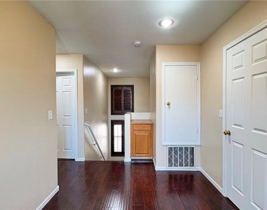 2684 Heathrow Street - Photo Thumbnail 10