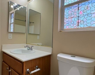 2684 Heathrow Street - Photo Thumbnail 12
