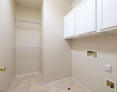 11749 Via Esperanza Avenue - Photo Thumbnail 17