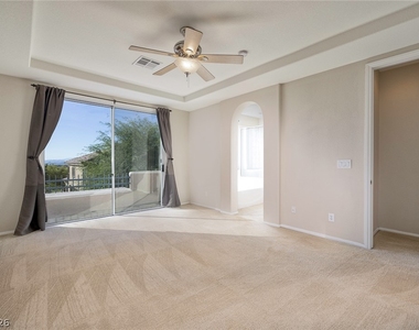 11749 Via Esperanza Avenue - Photo Thumbnail 13