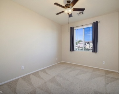 11749 Via Esperanza Avenue - Photo Thumbnail 18