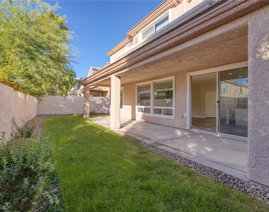 11749 Via Esperanza Avenue - Photo Thumbnail 30