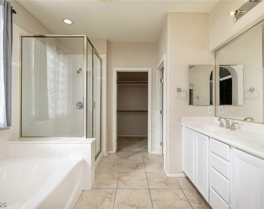 11749 Via Esperanza Avenue - Photo Thumbnail 14