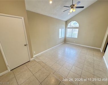 127 Wynntry Drive - Photo Thumbnail 1