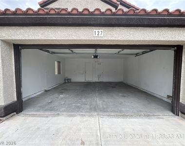127 Wynntry Drive - Photo Thumbnail 32
