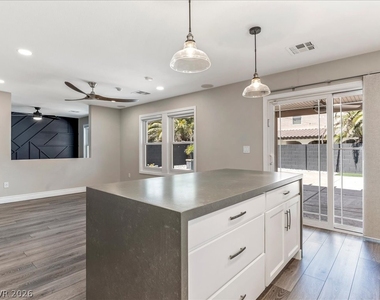 11145 Alora Street - Photo Thumbnail 15