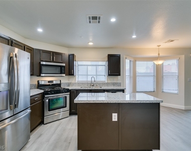 1738 Toltec Circle - Photo Thumbnail 12
