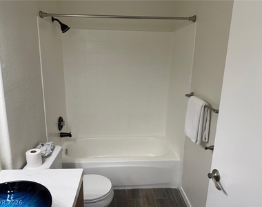 8410 Eldora Avenue - Photo Thumbnail 19