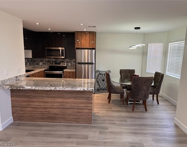 8410 Eldora Avenue - Photo Thumbnail 6