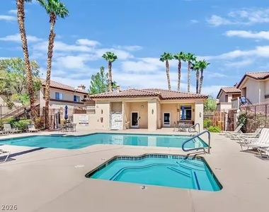 8501 W University Avenue - Photo Thumbnail 18