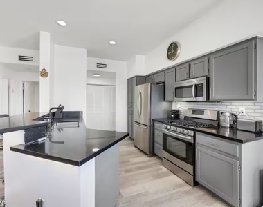 8501 W University Avenue - Photo Thumbnail 3