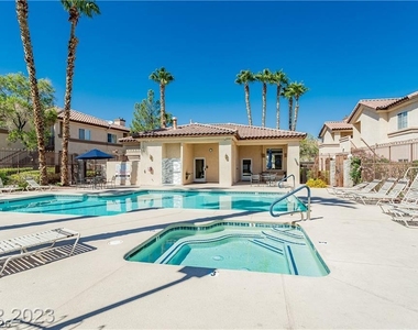 8501 W University Avenue - Photo Thumbnail 20