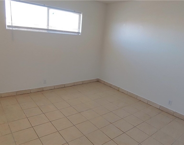5240 Pebble Beach Boulevard - Photo Thumbnail 15