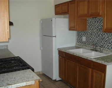 5240 Pebble Beach Boulevard - Photo Thumbnail 8