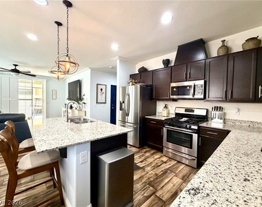 7170 Steubling Glen Street - Photo Thumbnail 11