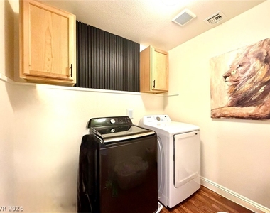 7170 Steubling Glen Street - Photo Thumbnail 38