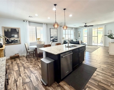 7170 Steubling Glen Street - Photo Thumbnail 12