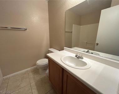 1611 Lefty Garcia Way - Photo Thumbnail 21
