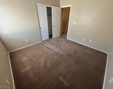 1611 Lefty Garcia Way - Photo Thumbnail 18