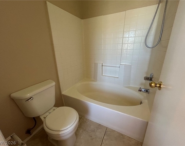 1611 Lefty Garcia Way - Photo Thumbnail 27