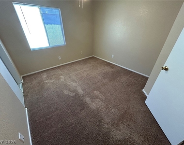 1611 Lefty Garcia Way - Photo Thumbnail 20