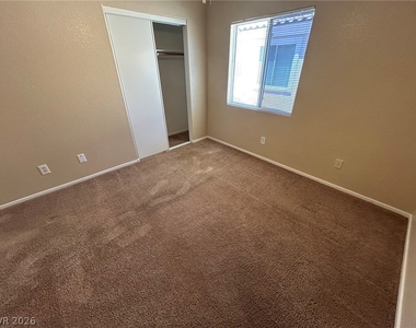1611 Lefty Garcia Way - Photo Thumbnail 12
