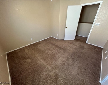 1611 Lefty Garcia Way - Photo Thumbnail 14