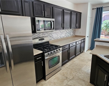 545 Playa Linda Place - Photo Thumbnail 6