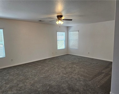 545 Playa Linda Place - Photo Thumbnail 13