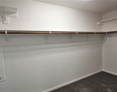 545 Playa Linda Place - Photo Thumbnail 16