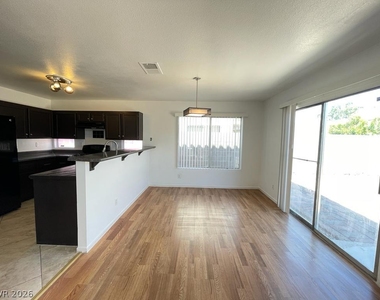 5730 Coleridge Way - Photo Thumbnail 6