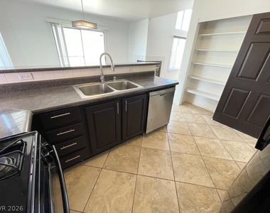 5730 Coleridge Way - Photo Thumbnail 9