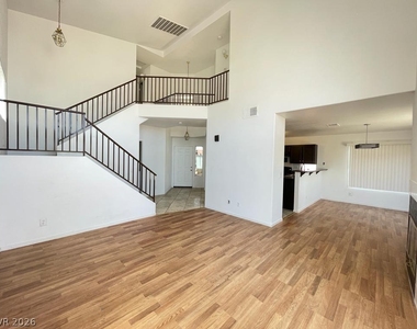 5730 Coleridge Way - Photo Thumbnail 2
