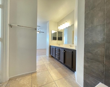 5730 Coleridge Way - Photo Thumbnail 20