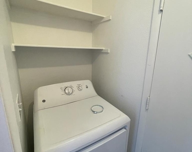 5730 Coleridge Way - Photo Thumbnail 13