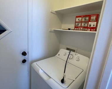 5730 Coleridge Way - Photo Thumbnail 12
