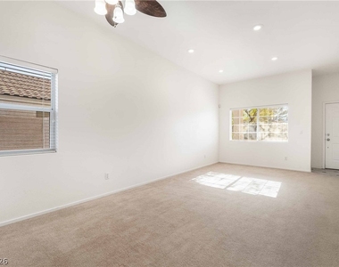 3194 Castle Canyon Avenue - Photo Thumbnail 3