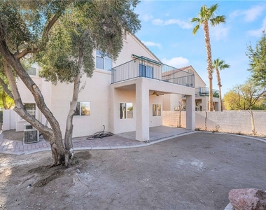 3194 Castle Canyon Avenue - Photo Thumbnail 22