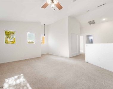3194 Castle Canyon Avenue - Photo Thumbnail 12