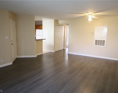 5002 S Rainbow Boulevard - Photo Thumbnail 5