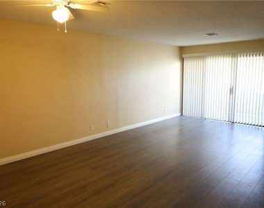 5002 S Rainbow Boulevard - Photo Thumbnail 4