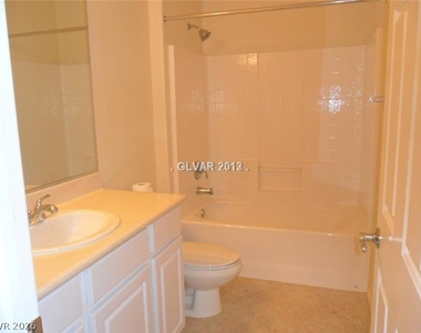 2221 Idaho Falls Drive - Photo Thumbnail 5