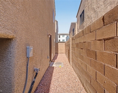 6077 Aripeka Street - Photo Thumbnail 25