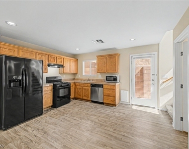 6077 Aripeka Street - Photo Thumbnail 5