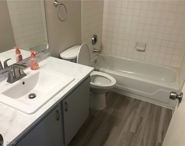 8600 W Charleston Boulevard - Photo Thumbnail 12