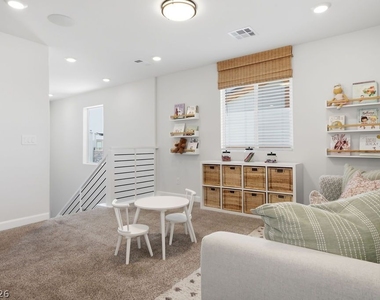 913 Cadence View Way - Photo Thumbnail 23